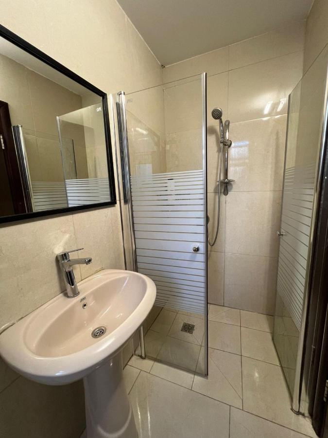 Central Ben Yehuda Apartment Jerusalem Eksteriør bilde